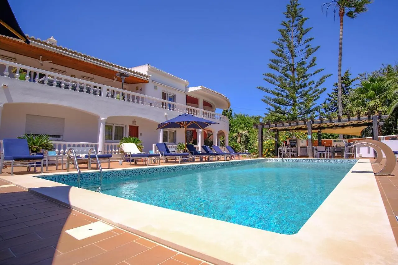 Casa Monte Cristo Apartments - Orange Lagos